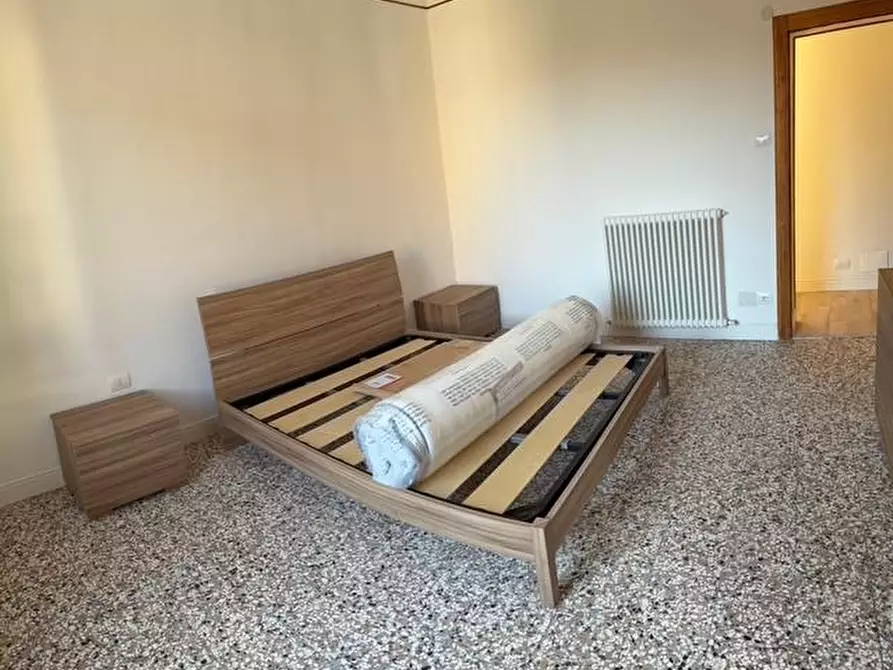 Immagine 12 di Appartamento in affitto  a Pisa