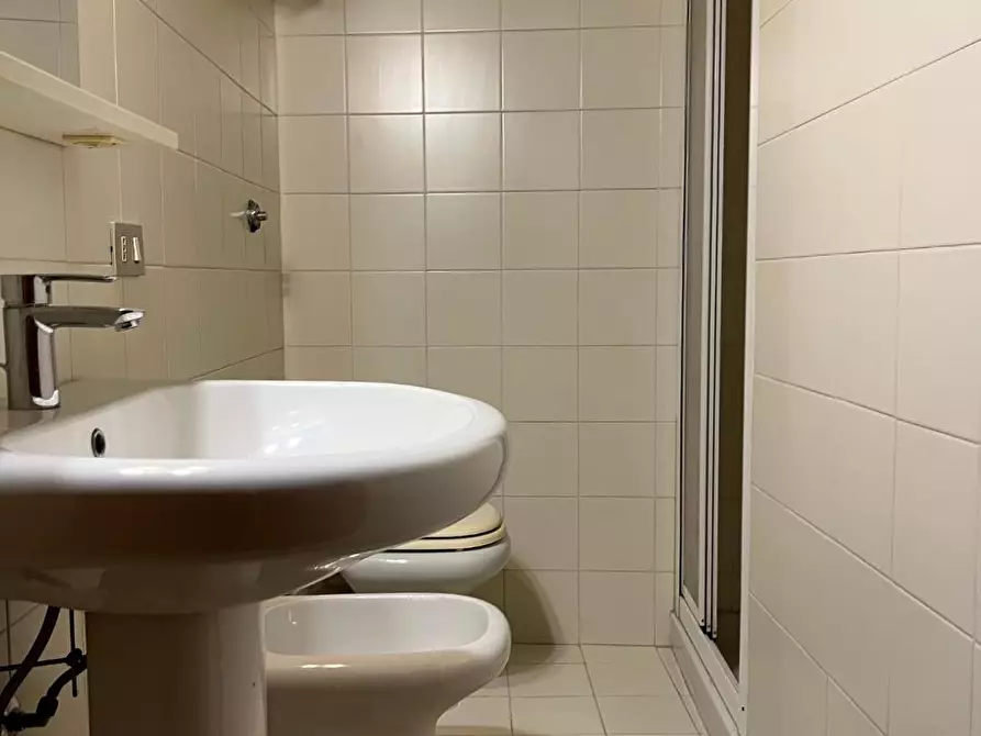 Immagine 19 di Appartamento in affitto  a Pisa