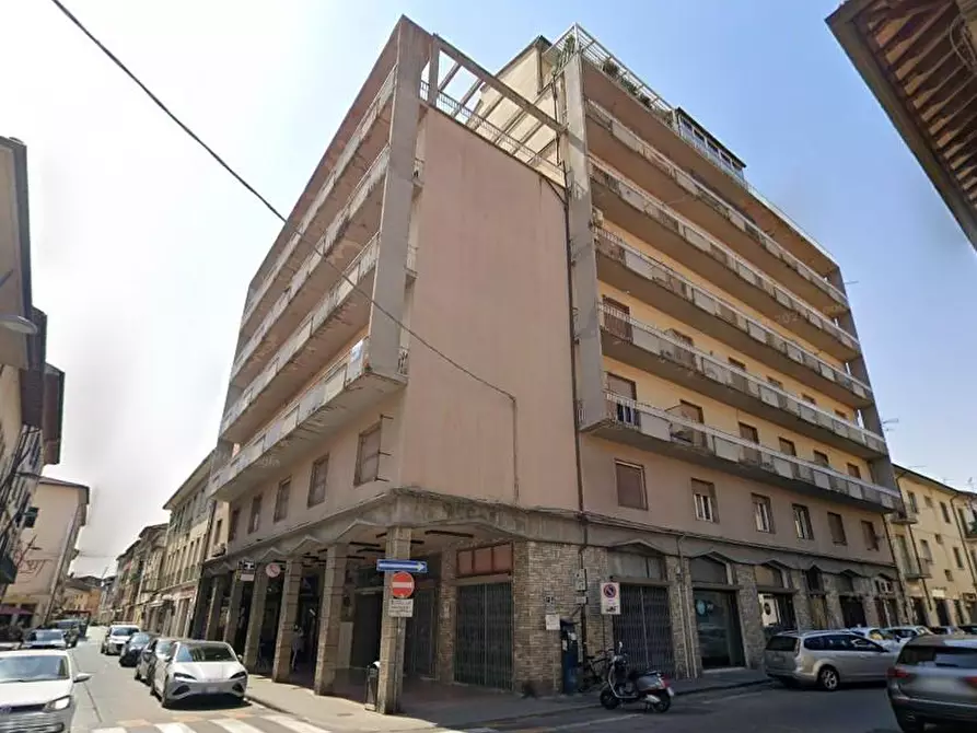 Immagine 1 di Appartamento in vendita  a Pontedera