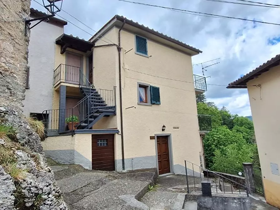 Immagine 12 di Terratetto in vendita  a Molazzana