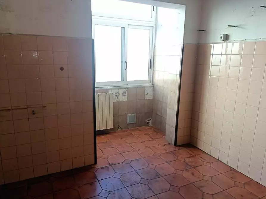 Immagine 10 di Appartamento in vendita  a Carrara