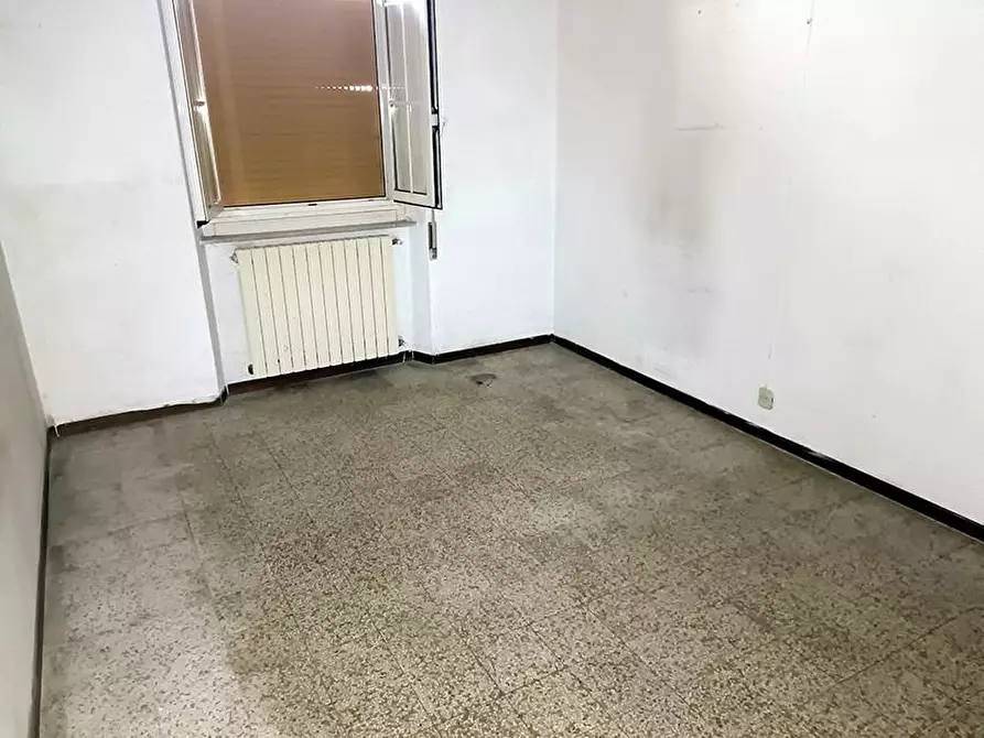 Immagine 14 di Appartamento in vendita  a Carrara