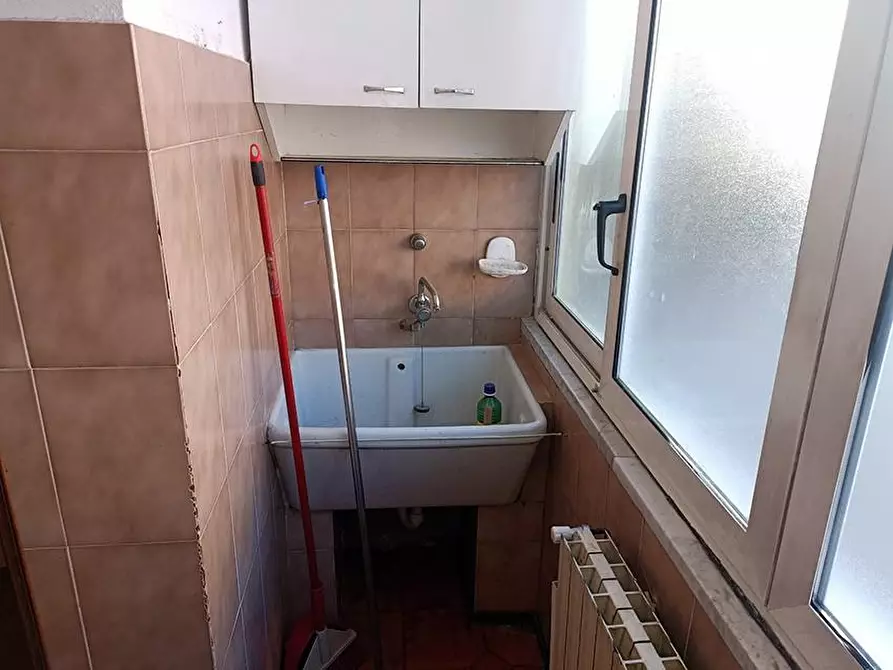 Immagine 11 di Appartamento in vendita  a Carrara