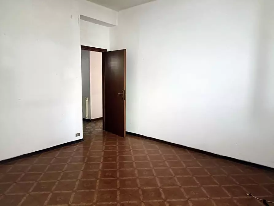 Immagine 13 di Appartamento in vendita  a Carrara