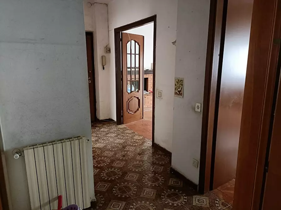 Immagine 1 di Appartamento in vendita  a Carrara