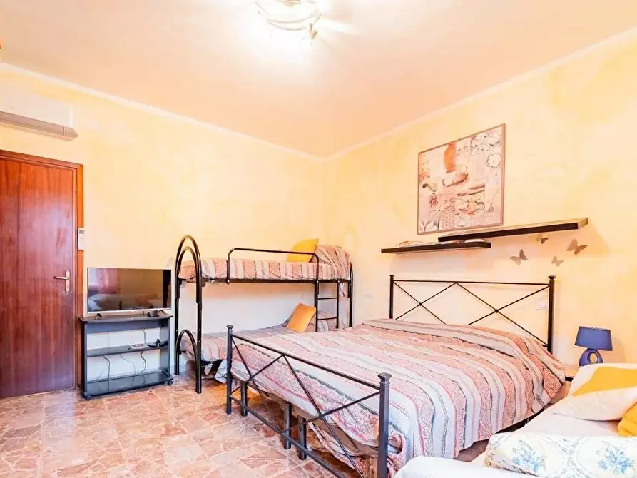 Immagine 6 di Appartamento in vendita  a Massa