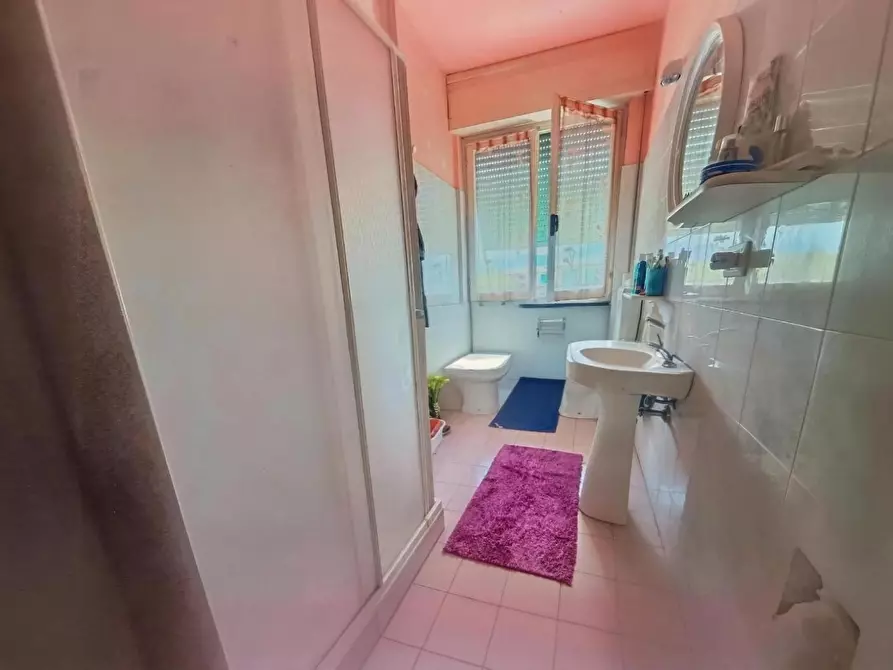 Immagine 4 di Appartamento in vendita  a Massa