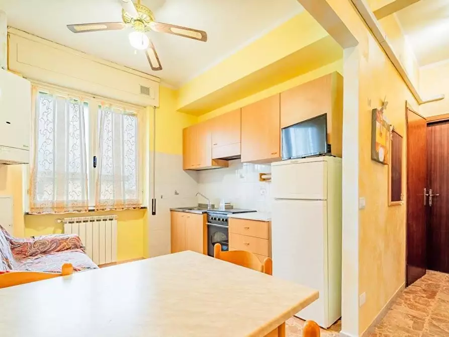 Immagine 5 di Appartamento in vendita  a Massa