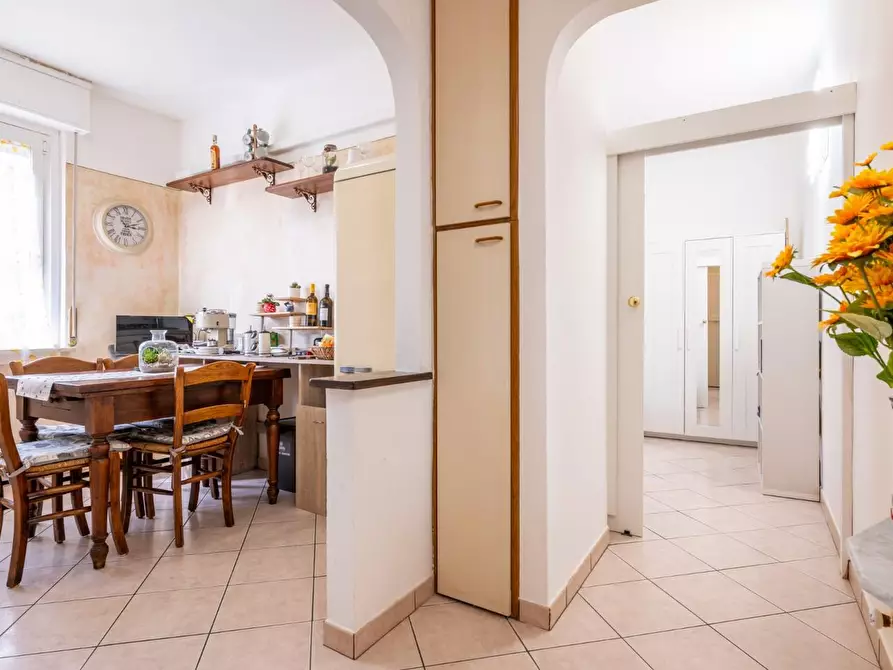 Immagine 14 di Appartamento in vendita  a Pontedera