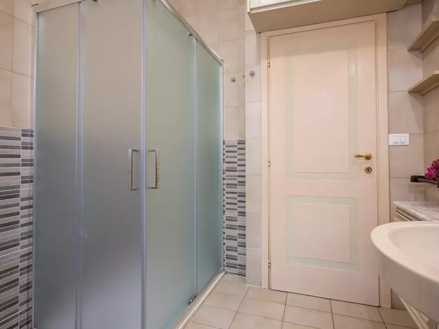 Immagine 24 di Appartamento in vendita  a Pontedera