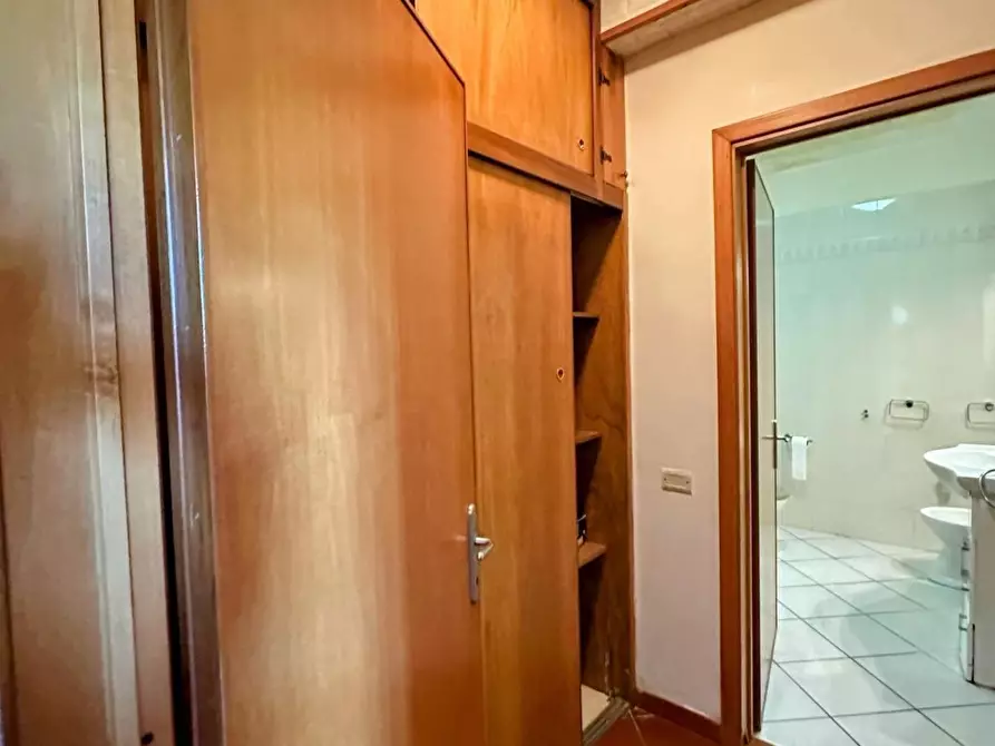 Immagine 10 di Appartamento in vendita  a Campiglia Marittima