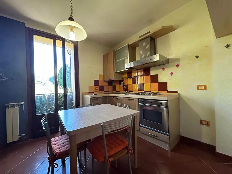 Immagine 4 di Appartamento in vendita  a Campiglia Marittima