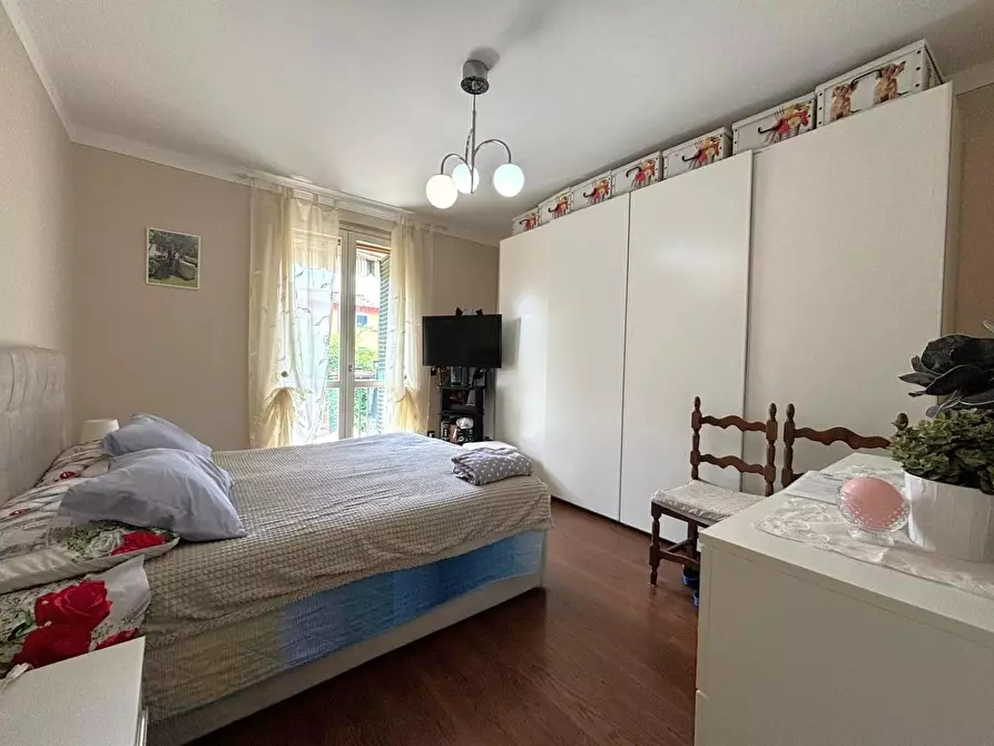 Immagine 10 di Appartamento in vendita  a Lucca