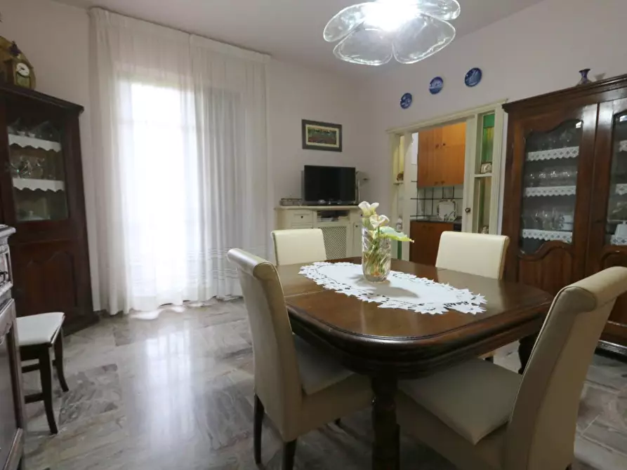 Immagine 6 di Casa bifamiliare in vendita  a Cascina