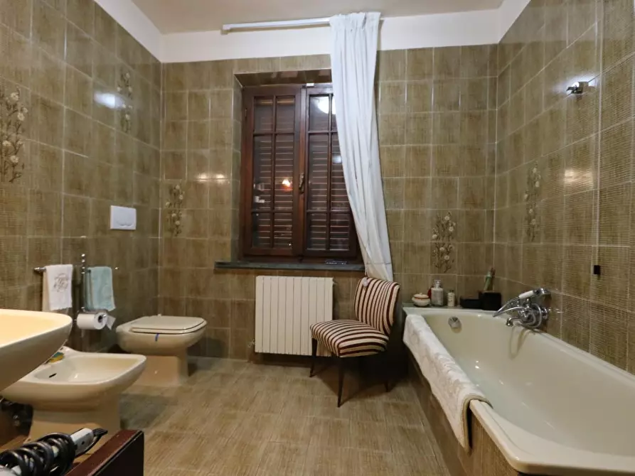 Immagine 23 di Casa bifamiliare in vendita  a Cascina