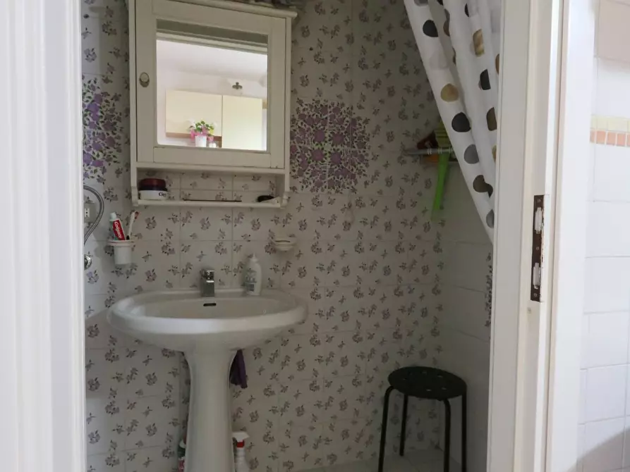 Immagine 13 di Casa bifamiliare in vendita  a Cascina