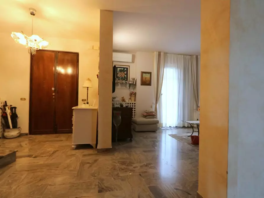 Immagine 15 di Casa bifamiliare in vendita  a Cascina