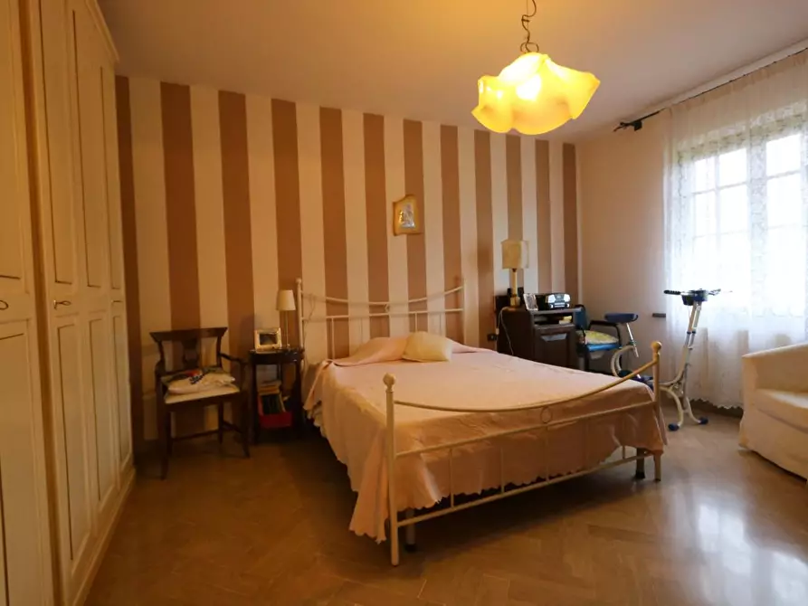 Immagine 18 di Casa bifamiliare in vendita  a Cascina