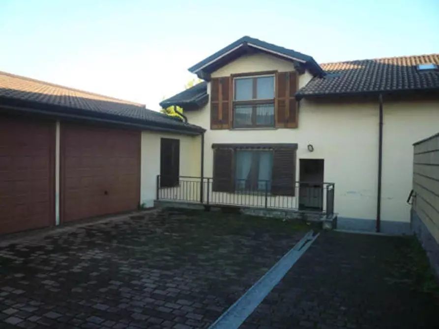 Immagine 1 di Appartamento in vendita  a San Colombano Al Lambro