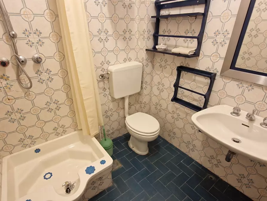 Immagine 9 di Appartamento in vendita  a Ventasso