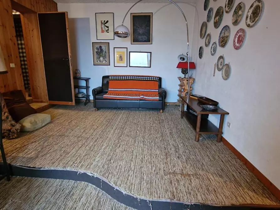 Immagine 1 di Appartamento in vendita  a Ventasso