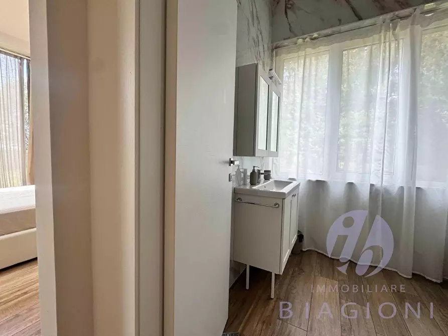 Immagine 22 di Villa in vendita  a Pietrasanta