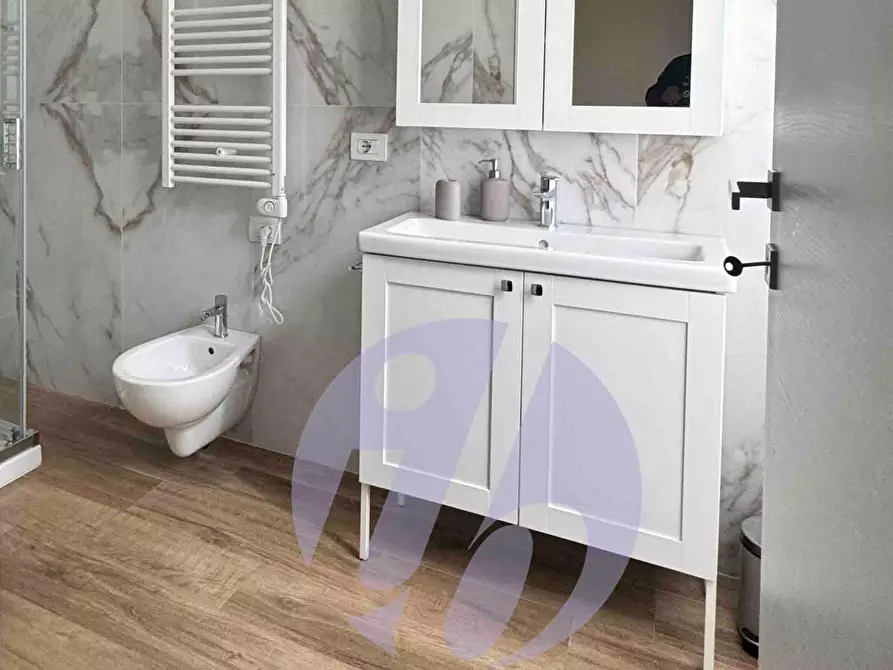 Immagine 17 di Villa in vendita  a Pietrasanta