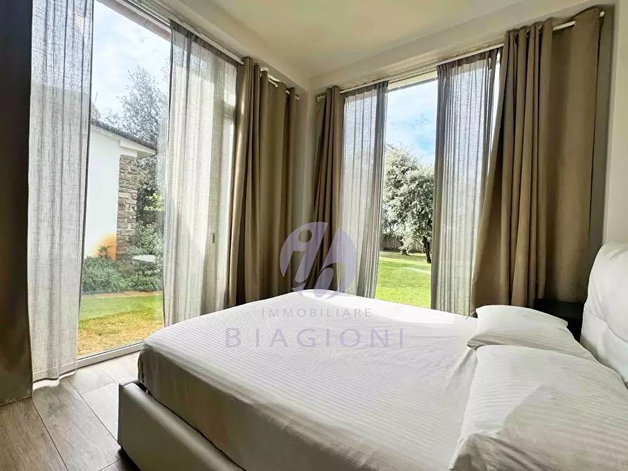 Immagine 26 di Villa in vendita  a Pietrasanta