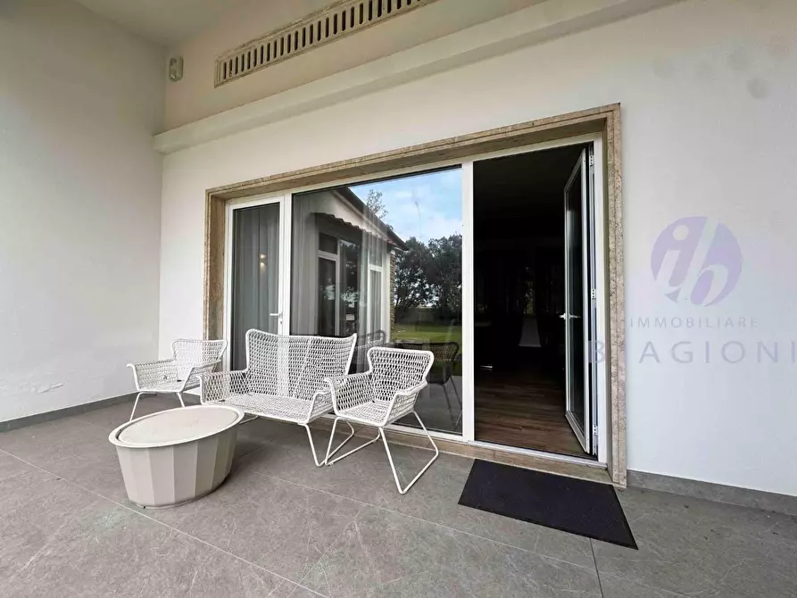 Immagine 7 di Villa in vendita  a Pietrasanta