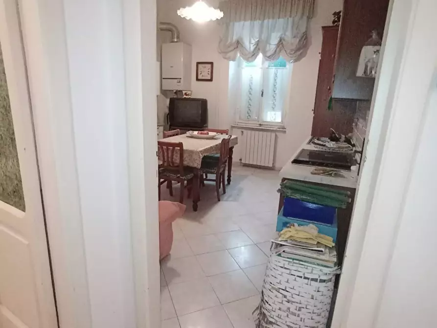 Immagine 4 di Appartamento in vendita  a Carrara