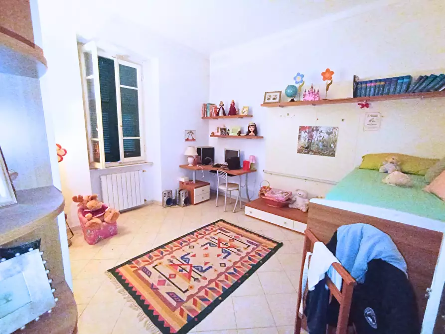 Immagine 1 di Appartamento in vendita  a Carrara