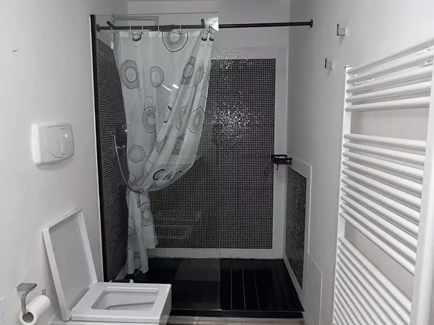 Immagine 15 di Appartamento in vendita  a Colle Di Val D'elsa