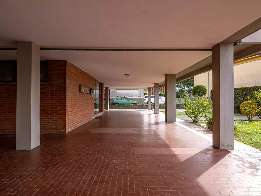 Immagine 41 di Appartamento in vendita  a Cascina