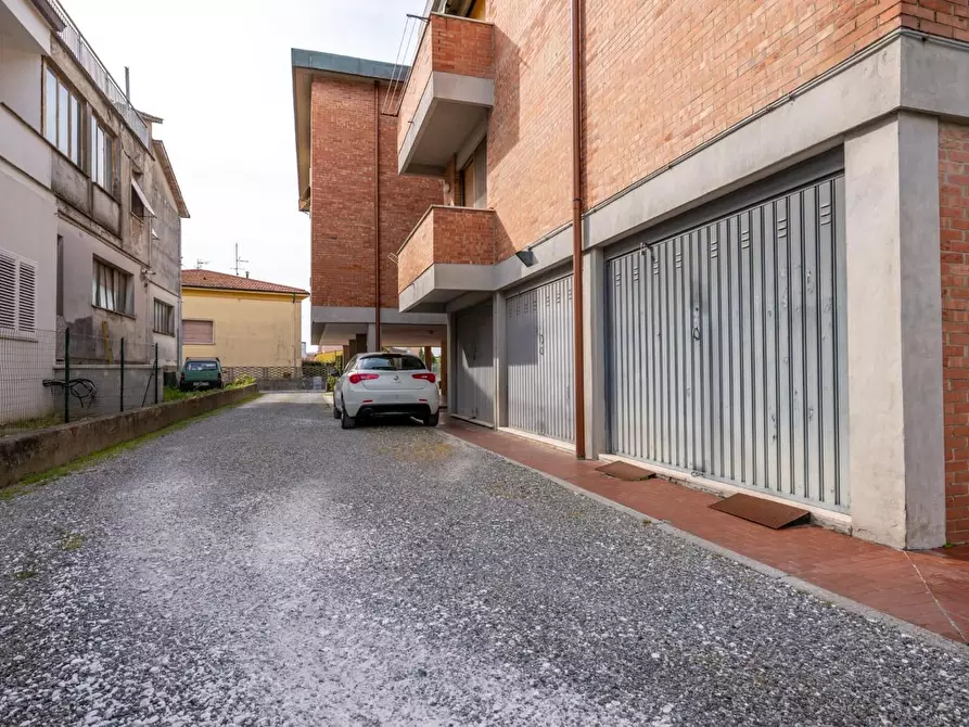 Immagine 35 di Appartamento in vendita  a Cascina