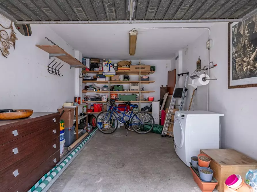 Immagine 32 di Appartamento in vendita  a Cascina