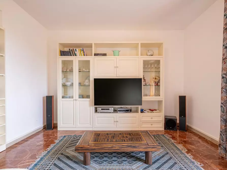 Immagine 16 di Appartamento in vendita  a Cascina