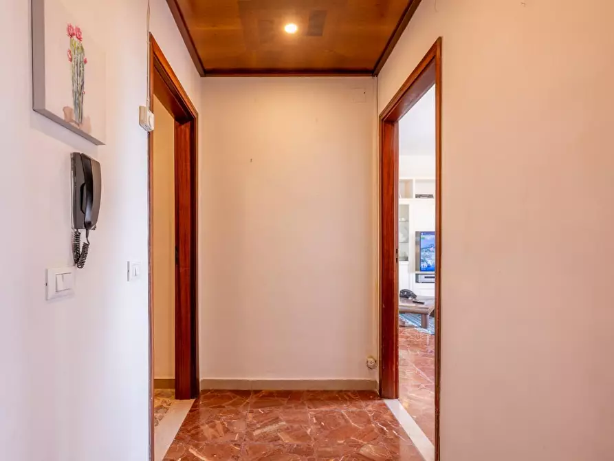 Immagine 17 di Appartamento in vendita  a Cascina