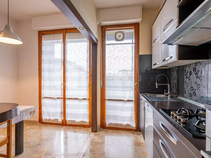 Immagine 8 di Appartamento in vendita  a Cascina