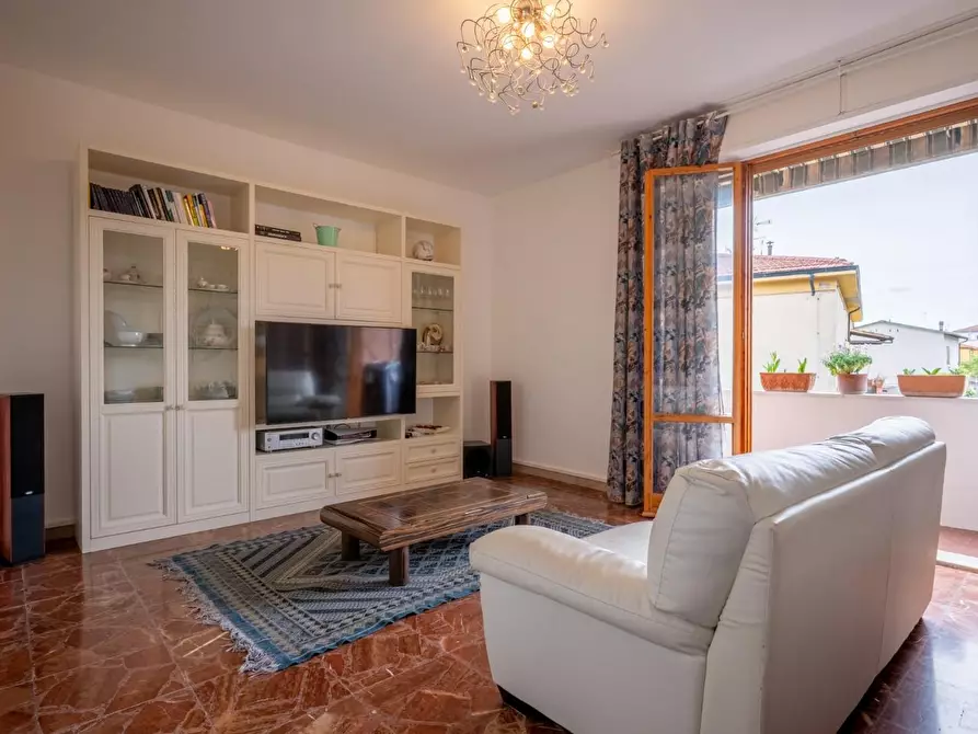 Immagine 12 di Appartamento in vendita  a Cascina