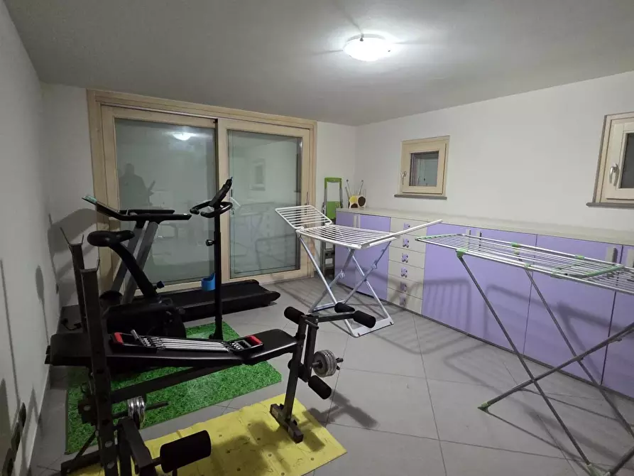 Immagine 19 di Villa in vendita  a Capannori