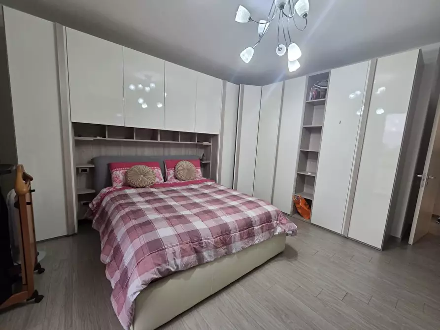 Immagine 13 di Villa in vendita  a Capannori