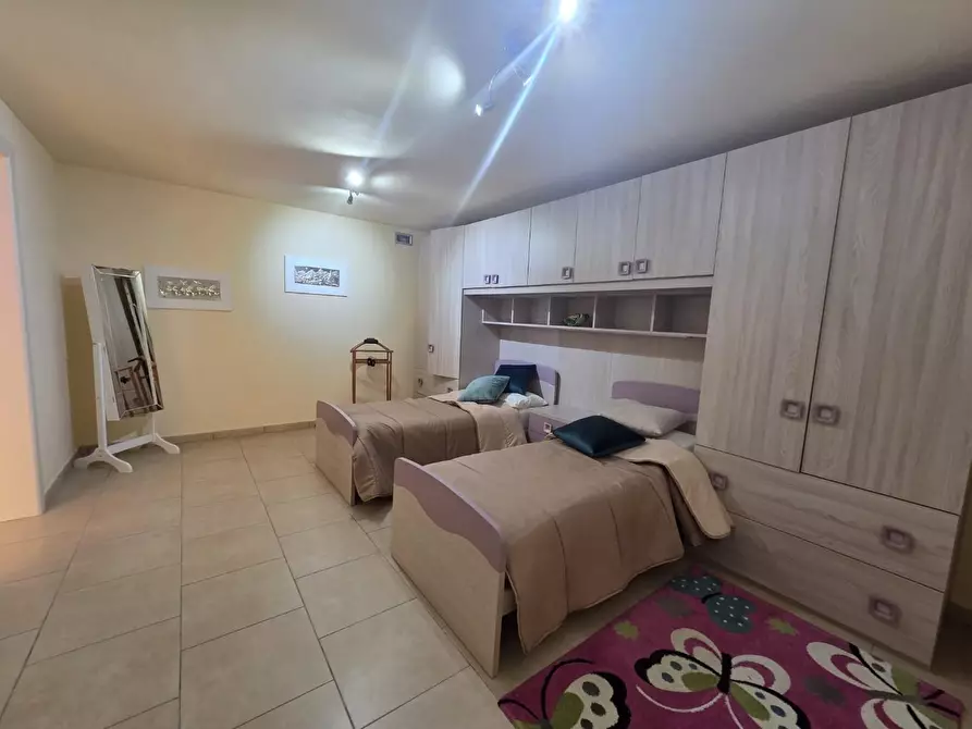 Immagine 12 di Villa in vendita  a Capannori