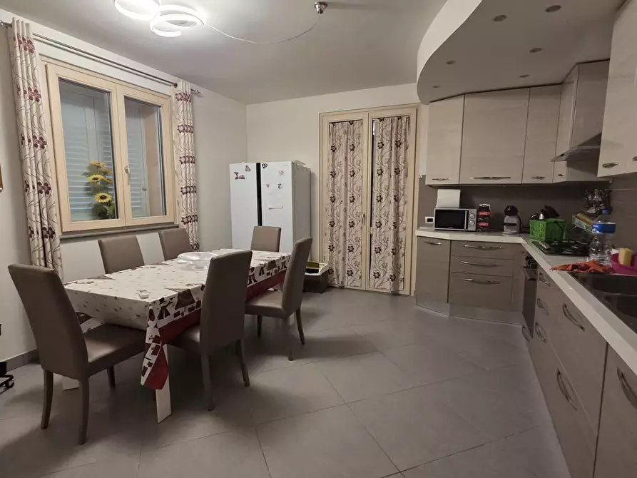 Immagine 21 di Villa in vendita  a Capannori