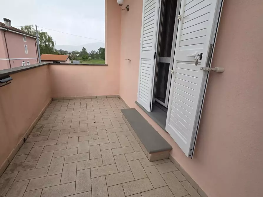 Immagine 53 di Villa in vendita  a Capannori