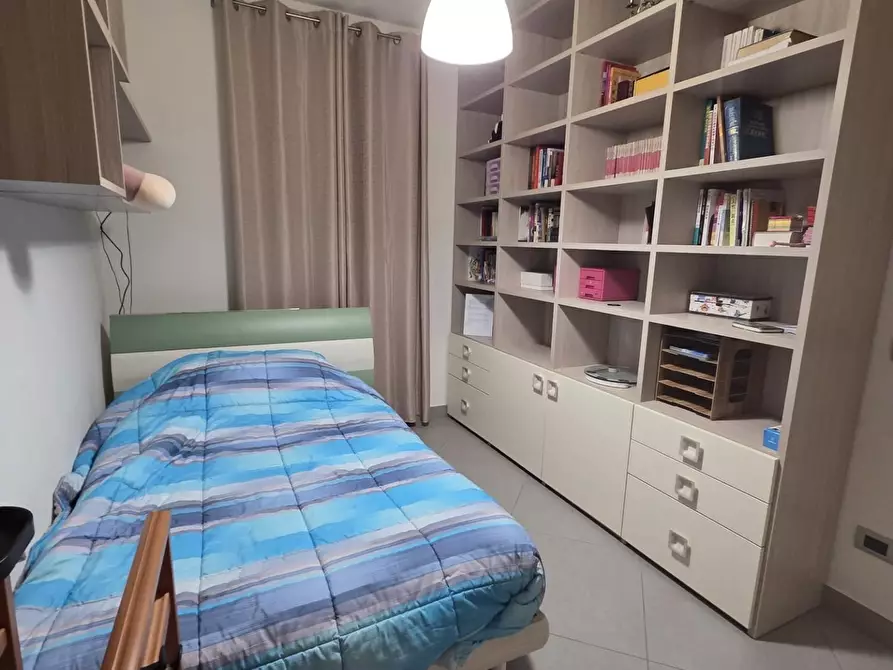 Immagine 38 di Villa in vendita  a Capannori