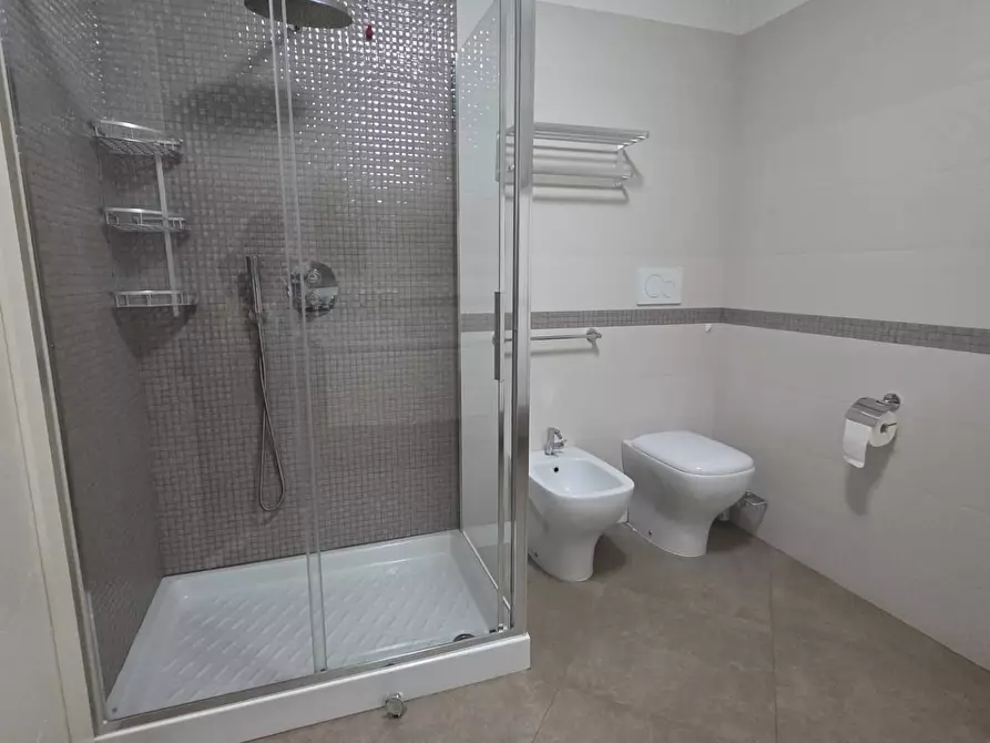 Immagine 7 di Villa in vendita  a Capannori