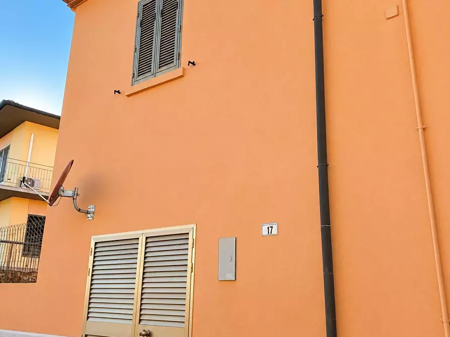Immagine 12 di Loft/Open space in vendita  a Campiglia Marittima