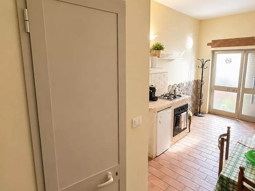 Immagine 8 di Loft/Open space in vendita  a Campiglia Marittima