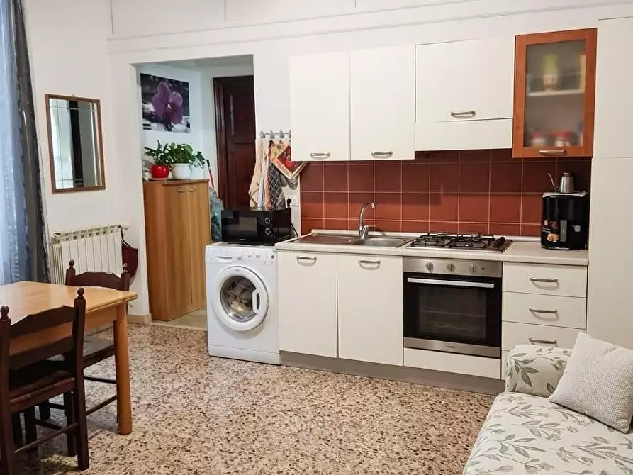 Immagine 1 di Appartamento in vendita  a La Spezia