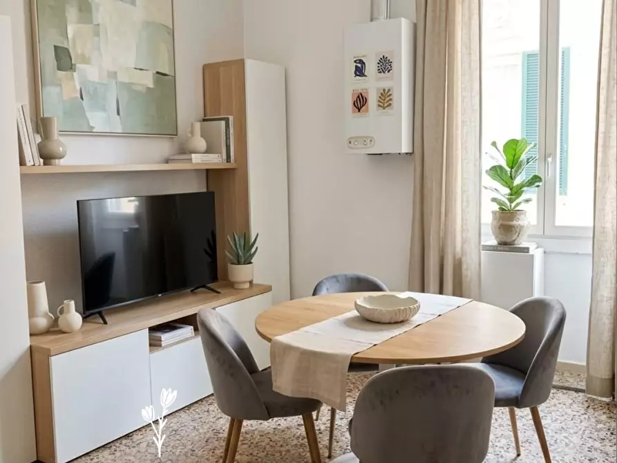 Immagine 14 di Appartamento in vendita  a La Spezia